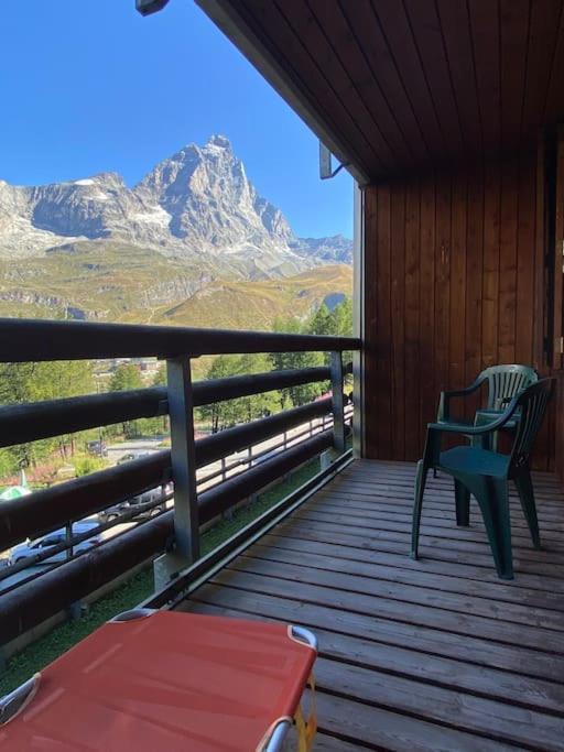 Incantevole Appartamento Stile Chalet Breuil Cervinia Bagian luar foto